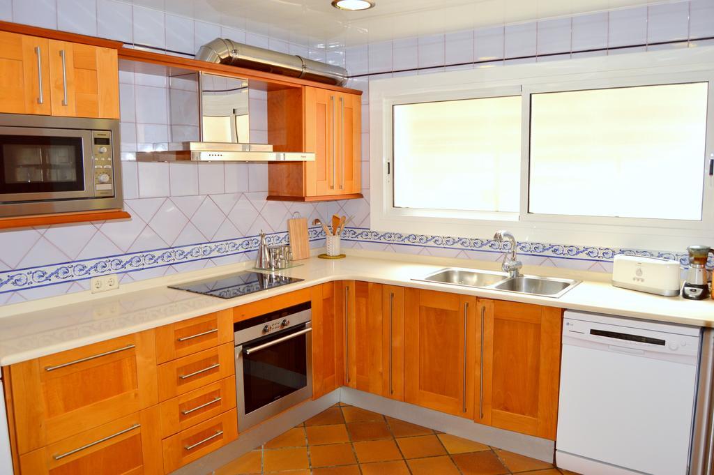 Blanca Paloma - Holiday House Villa Tossa de Mar Ruang foto